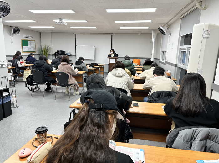 [꾸미기]1205-간호야간.jpg